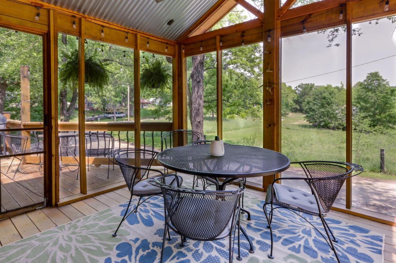 Warsaw Cabin With Sunroom And Lake Access! Exterior photo